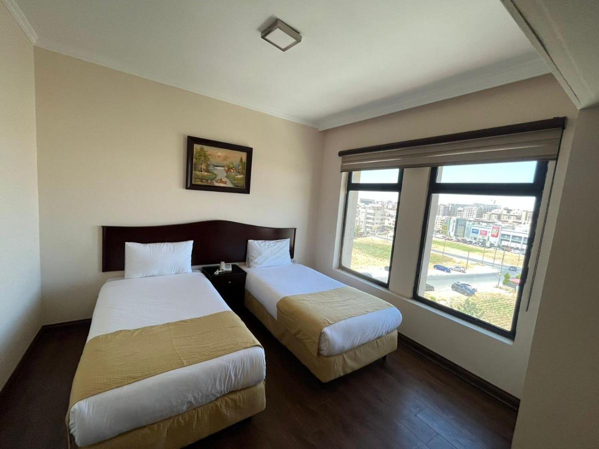 Rozana Hotel Amman Ngoại thất bức ảnh