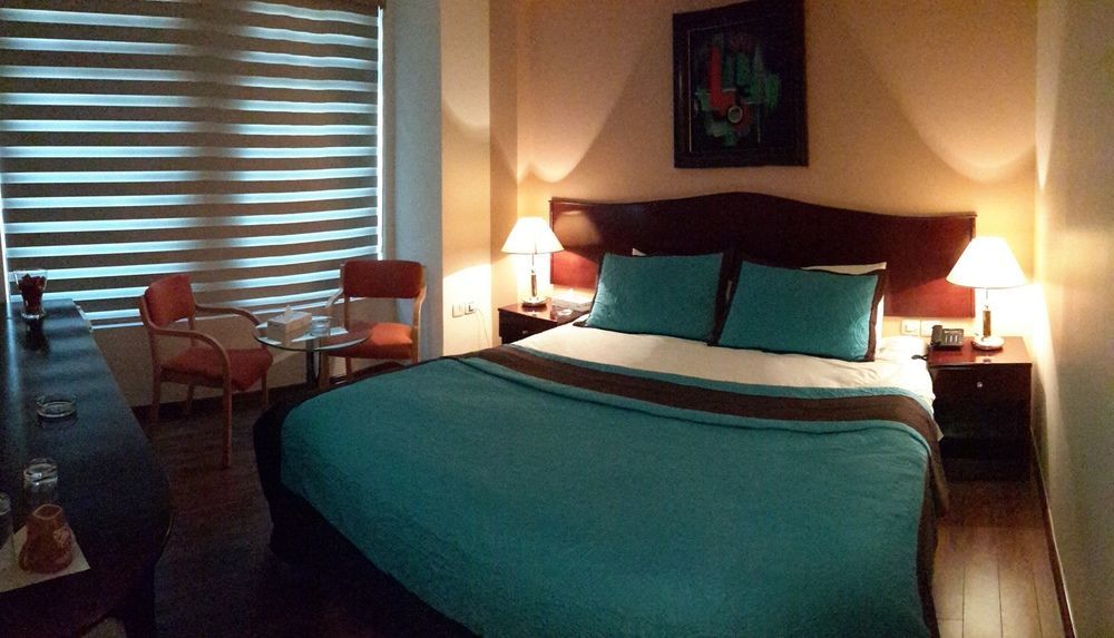 Rozana Hotel Amman Ngoại thất bức ảnh